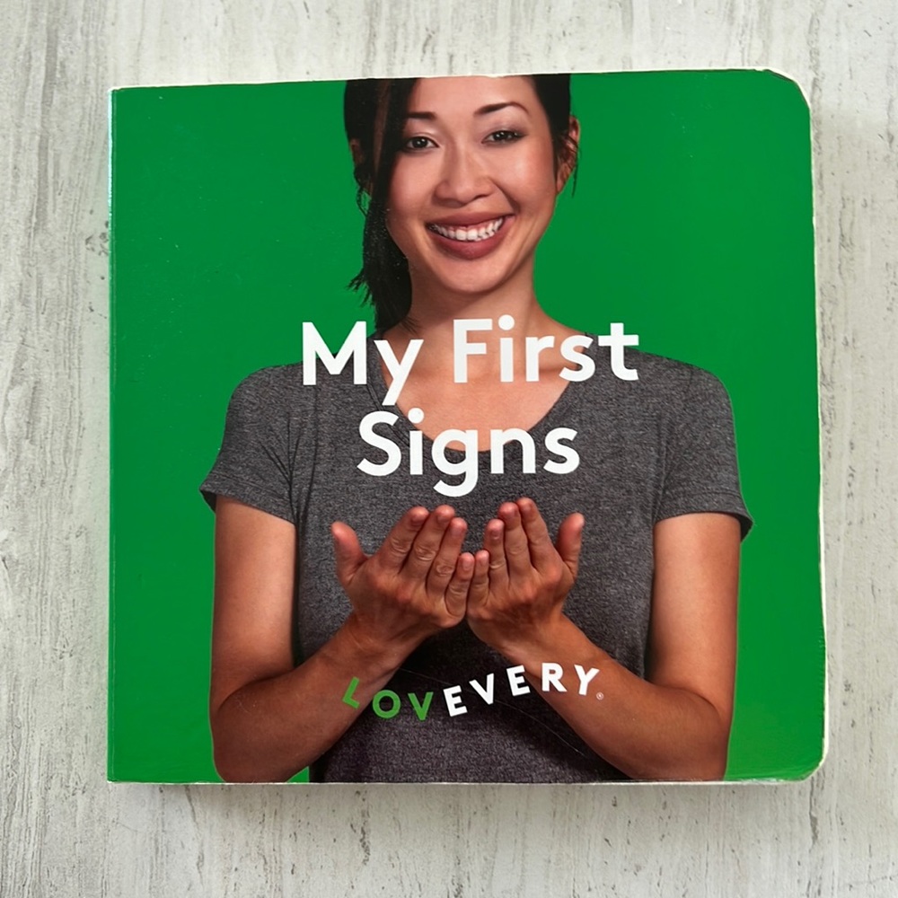 LOVEVERY My First Signs Book